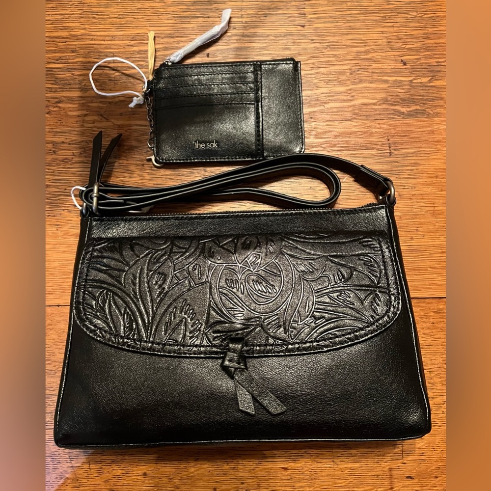 the Sak Black Purse and Wallet